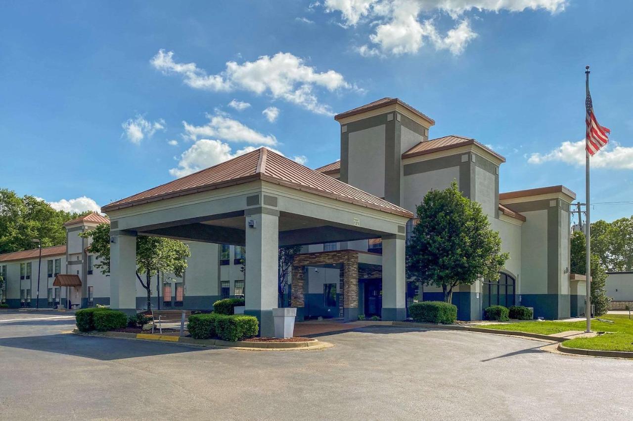 Clarion Pointe South Boston - Danville East Экстерьер фото