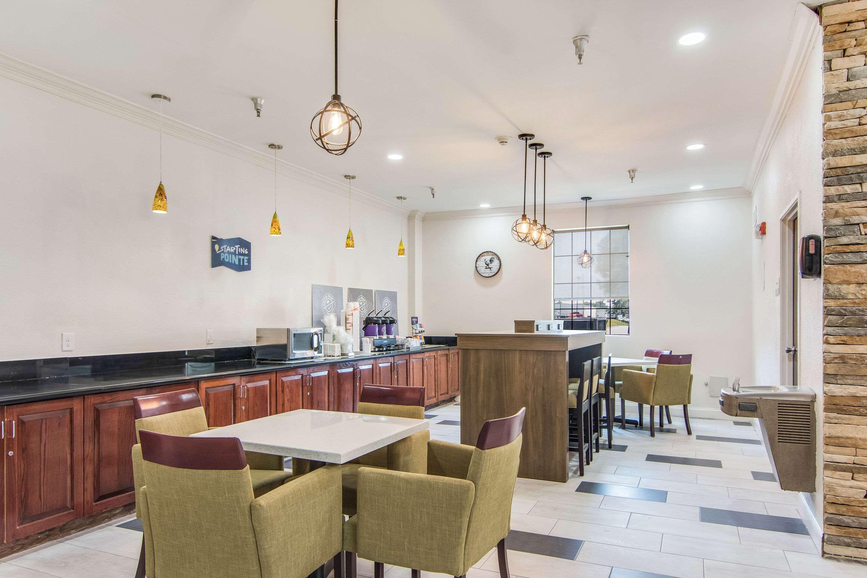 Clarion Pointe South Boston - Danville East Экстерьер фото